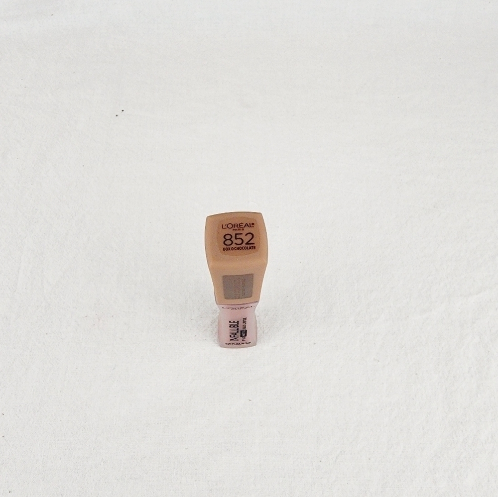 L'Oréal infallible pro matte liquid lipstick shade 852 - Picture 5 of 8